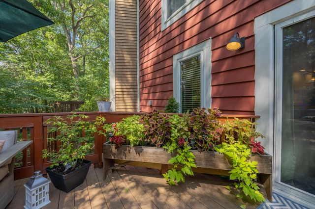 11287 SILENTWOOD LN, Reston, VA 20191