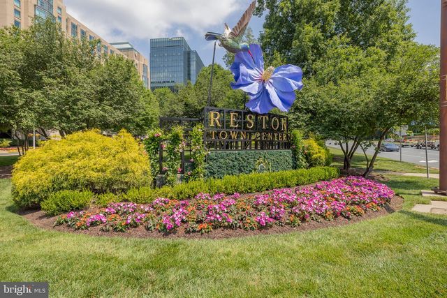 11287 SILENTWOOD LN, Reston, VA 20191
