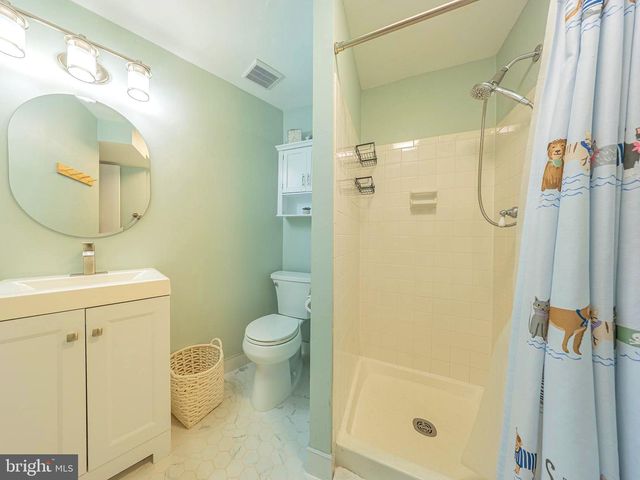 11287 SILENTWOOD LN, Reston, VA 20191