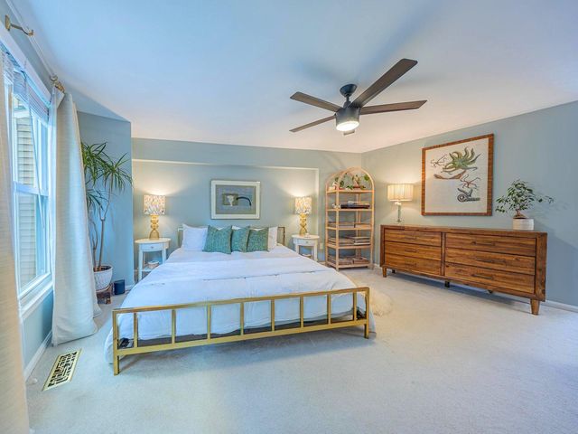 11287 SILENTWOOD LN, Reston, VA 20191