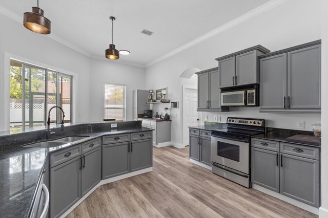 129 Red Maple Way, Niceville, FL 32578
