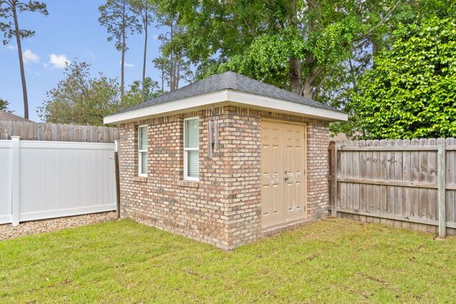 129 Red Maple Way, Niceville, FL 32578