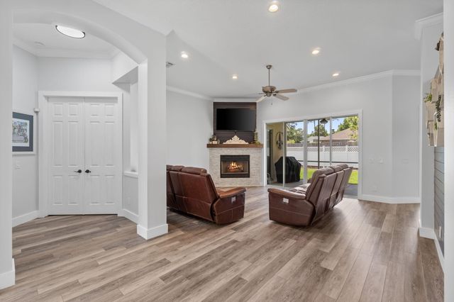 129 Red Maple Way, Niceville, FL 32578