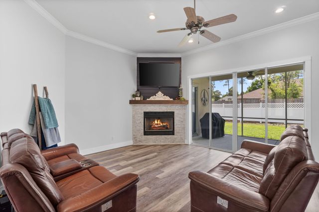 129 Red Maple Way, Niceville, FL 32578