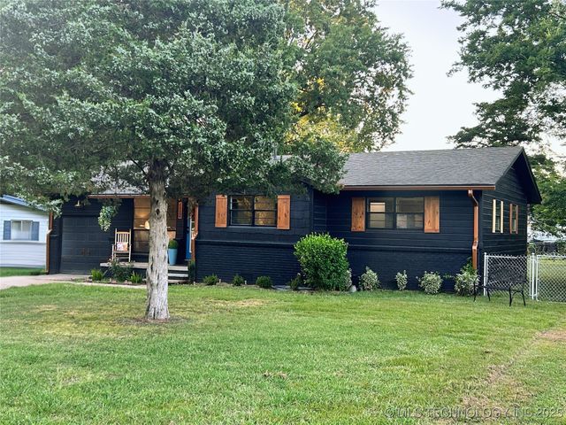 1105 SE 5th Street, Wagoner, OK 74467