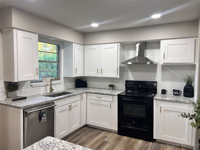 1105 SE 5th Street, Wagoner, OK 74467