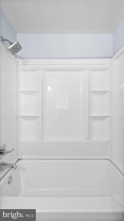 Image 23 of property listing at 6609 BLACKHEAD RD, Baltimore, MD 21220
