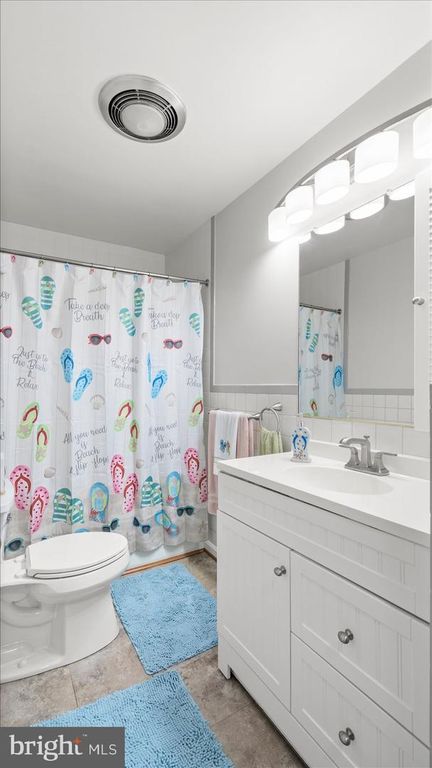 Image 24 of property listing at 6609 BLACKHEAD RD, Baltimore, MD 21220