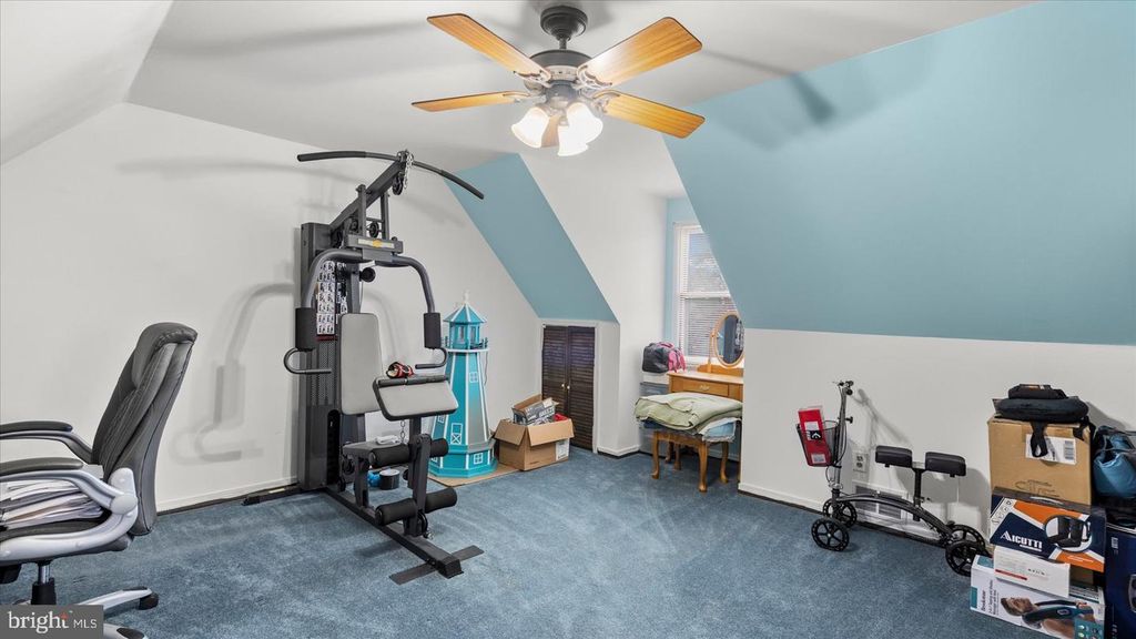 Image 28 of property listing at 6609 BLACKHEAD RD, Baltimore, MD 21220