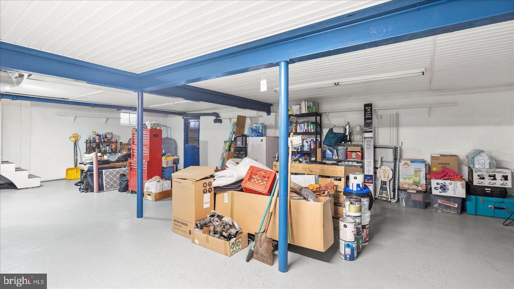 Image 31 of property listing at 6609 BLACKHEAD RD, Baltimore, MD 21220