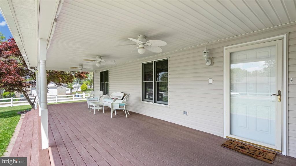 Image 33 of property listing at 6609 BLACKHEAD RD, Baltimore, MD 21220