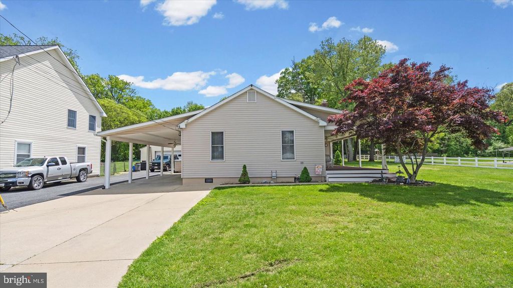 Image 41 of property listing at 6609 BLACKHEAD RD, Baltimore, MD 21220