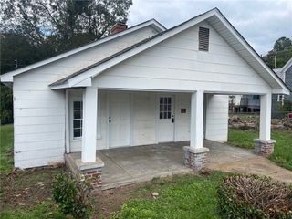 731 E Main Street, Seneca, SC 29678