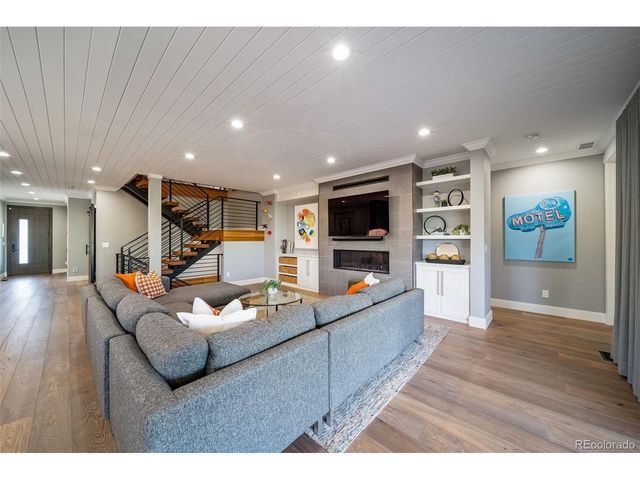 2732 S Jackson St, Denver, CO 80210