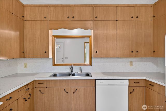 1509 Avon Avenue, Burlington, WA 98233