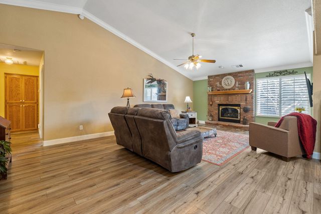 3536 S Lincoln, Visalia, CA 93277