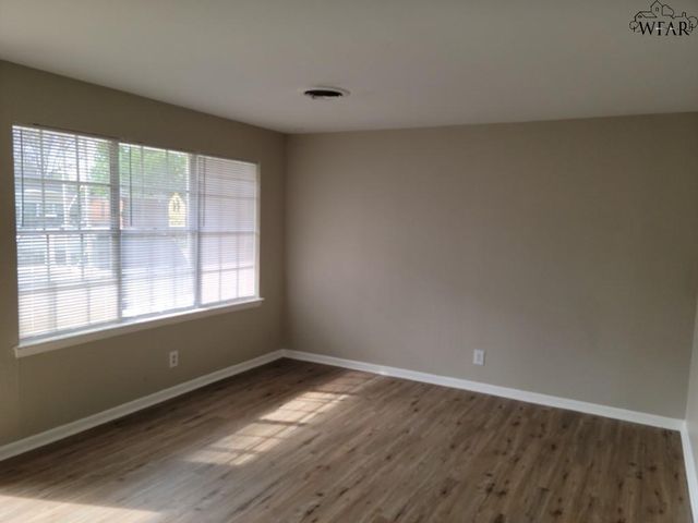 5031 LINDALE DRIVE, Wichita Falls, TX 76310