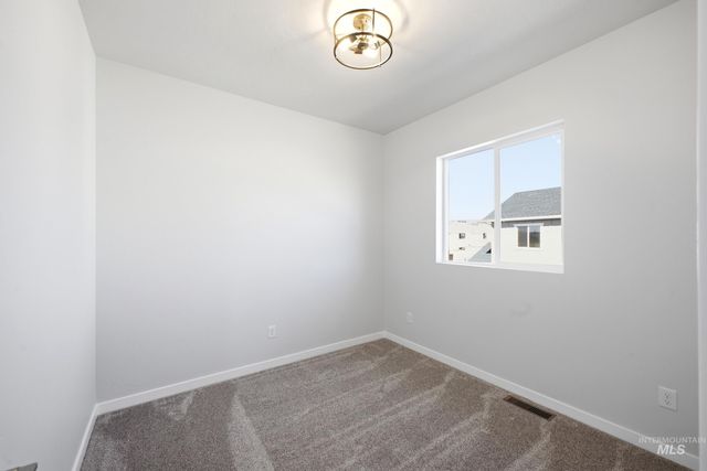 6903 S Harvest Cove Ave, Boise, ID 83709