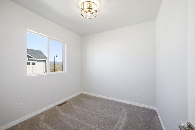 6903 S Harvest Cove Ave, Boise, ID 83709