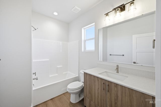 6903 S Harvest Cove Ave, Boise, ID 83709