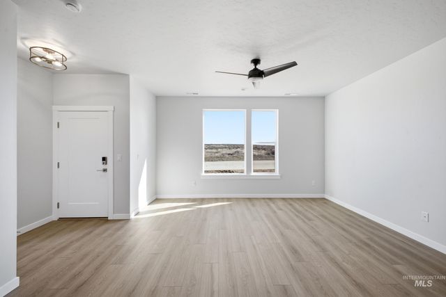 6903 S Harvest Cove Ave, Boise, ID 83709