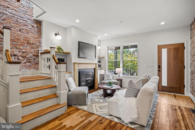 5131 CEDAR AVE, Philadelphia, PA 19143