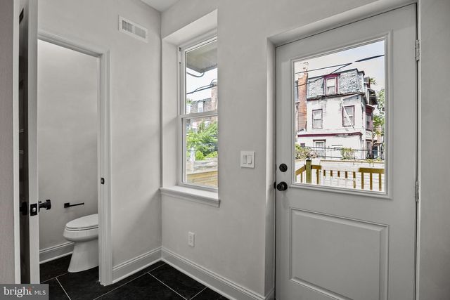 5131 CEDAR AVE, Philadelphia, PA 19143