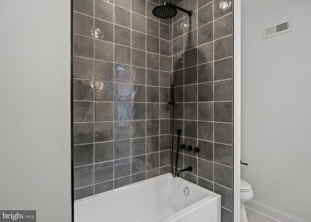 5131 CEDAR AVE, Philadelphia, PA 19143