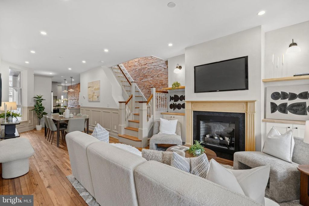 5131 CEDAR AVE, Philadelphia, PA 19143