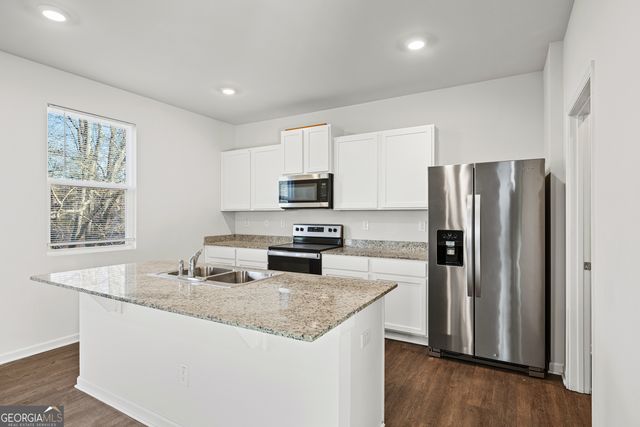 196 Embry Boulevard, Pendergrass, GA 30567