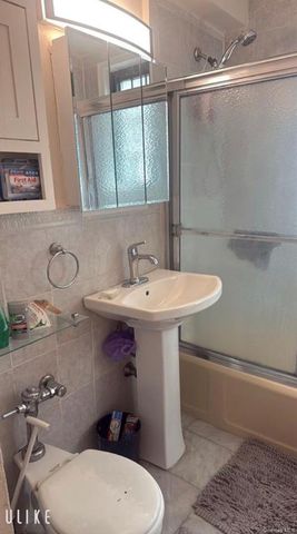 2090 E Tremont Avenue 10D, Bronx, NY 10462