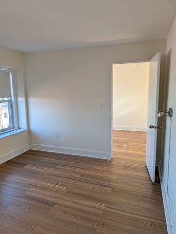 267 Commonwealth Avenue 10, Boston, MA 02116