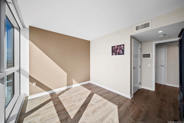 1177 Queen Street 4002, Honolulu, HI 96814
