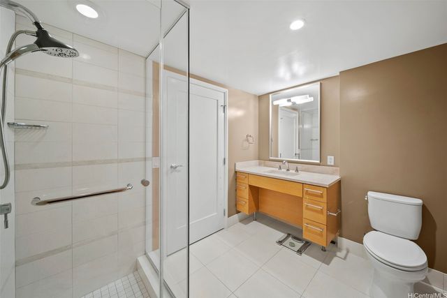 1177 Queen Street 4002, Honolulu, HI 96814