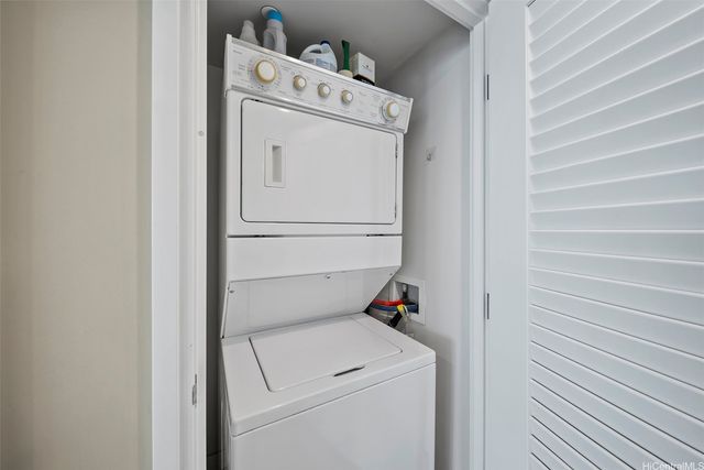 1177 Queen Street 4002, Honolulu, HI 96814