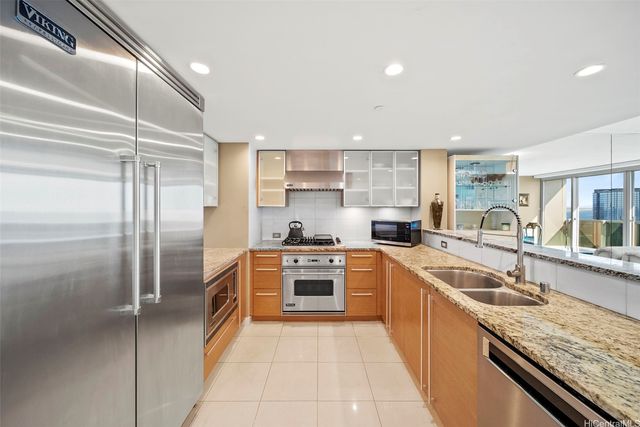 1177 Queen Street 4002, Honolulu, HI 96814