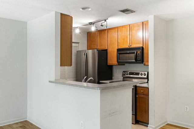 272 Alexandra Drive Unit 16, Mount Pleasant, SC 29464