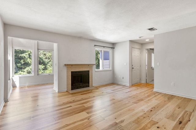 272 Alexandra Drive Unit 16, Mount Pleasant, SC 29464