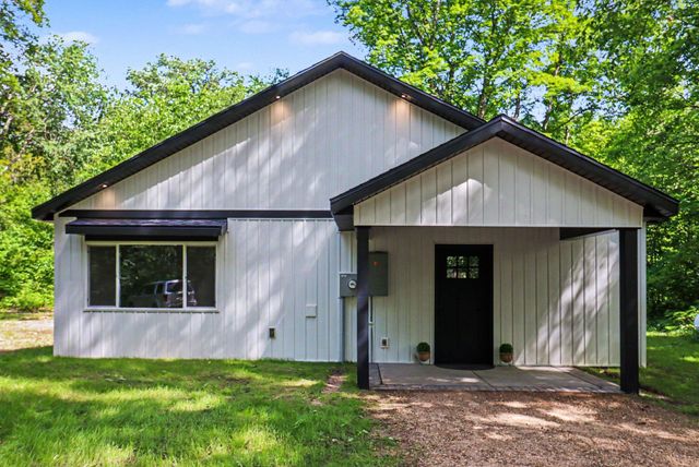 9066 Agawa Trail, Howard City, MI 49329