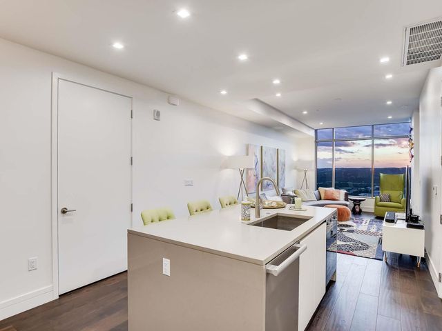 501 West Ave 3202, Austin, TX 78701