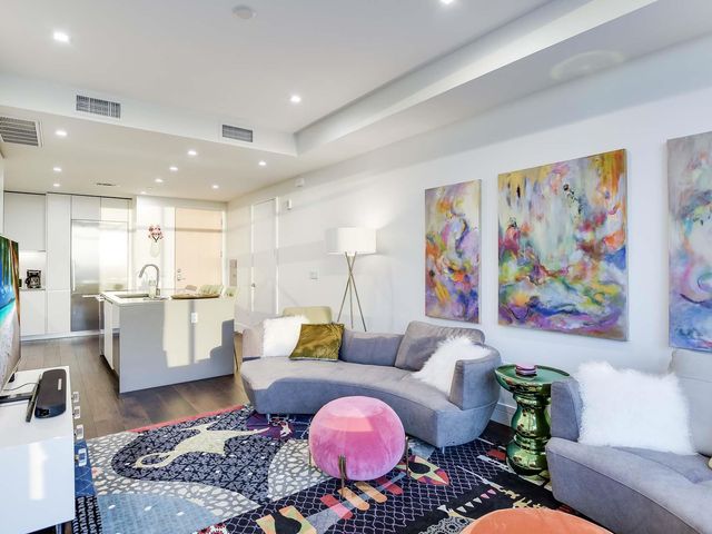 501 West Ave 3202, Austin, TX 78701