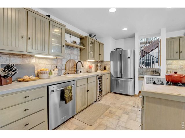 13910 N Saint Vrain Dr, Lyons, CO 80540