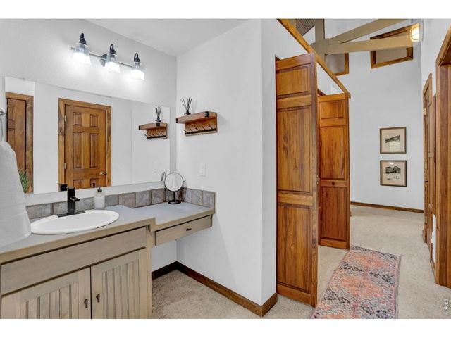13910 N Saint Vrain Dr, Lyons, CO 80540