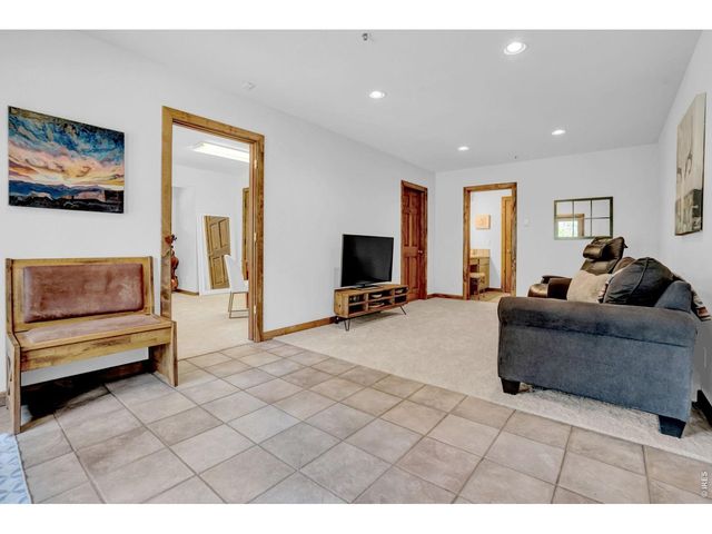 13910 N Saint Vrain Dr, Lyons, CO 80540