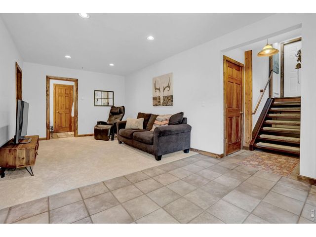 13910 N Saint Vrain Dr, Lyons, CO 80540
