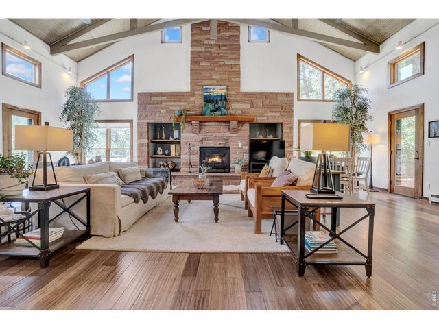 13910 N Saint Vrain Dr, Lyons, CO 80540