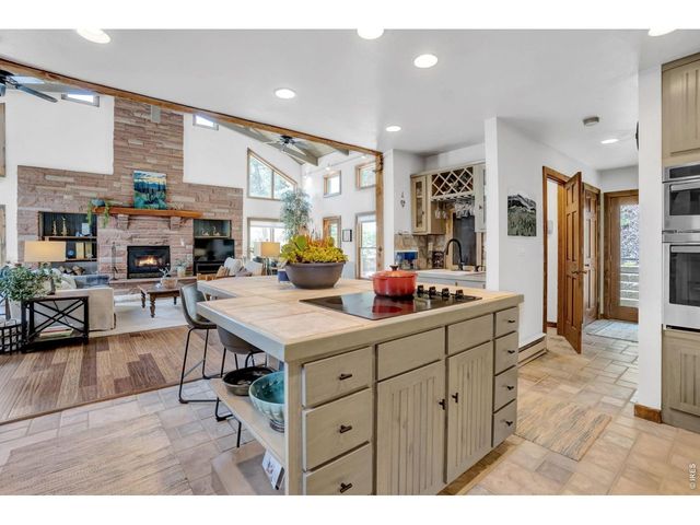 13910 N Saint Vrain Dr, Lyons, CO 80540
