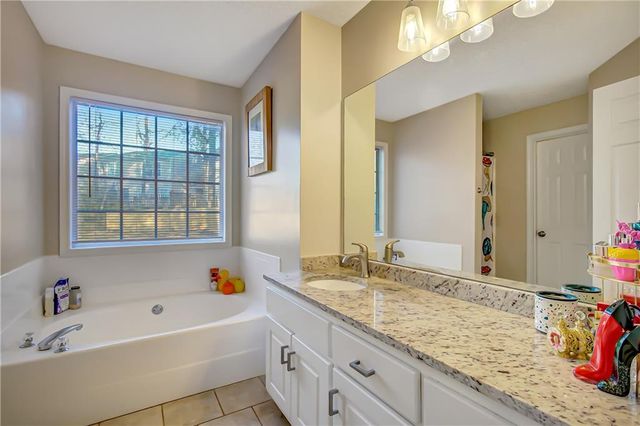 4013 E Point Court, Mcdonough, GA 30253