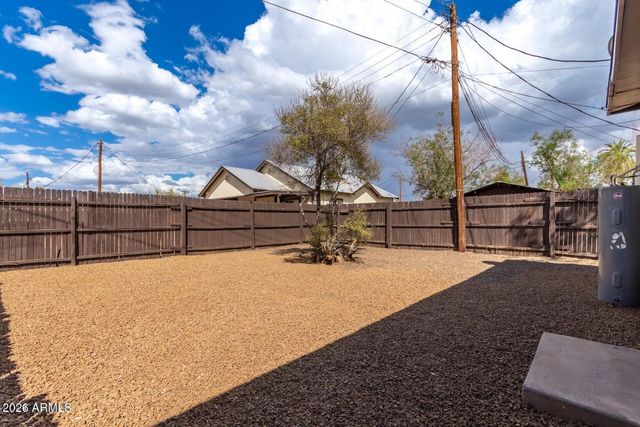 3430 E Cambridge Avenue, Phoenix, AZ 85008