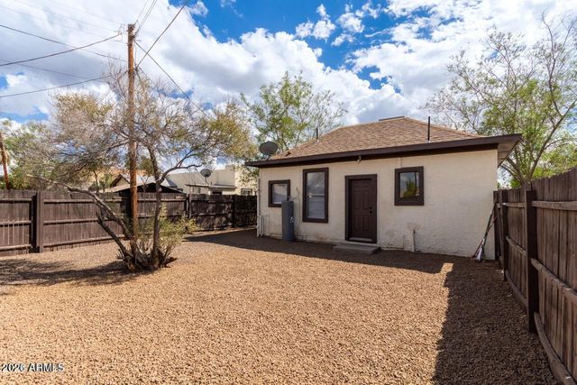 3430 E Cambridge Avenue, Phoenix, AZ 85008